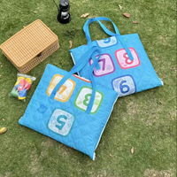 Tapis de pique-nique pliable imperméable avec fermeture éclair, vente en gros, couverture de pique-nique extérieure de haute qualité, sac à bandoulière personnalisé pour le voyage et le camping