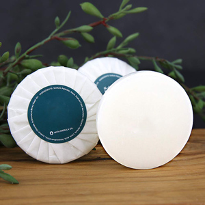 Savon d'hôtel du fabricant avec logo personnalisé sur papier kraft, mini savon jetable - Product Image 2