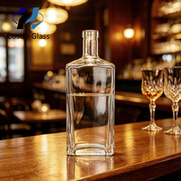 Fournisseur de bouteilles de vodka, de rhum, de gin, de tequila, de brandy et de vin de haute qualité avec logo personnalisé OEM, 500 ml, 600 ml, 700 ml