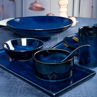 Service de vaisselle en porcelaine émaillée bleue de haute qualité, vente en gros en Europe, vaisselle et assiettes de luxe, vaisselle en céramique pour restaurant
