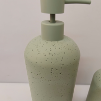 Distributeur de savon liquide en résine en gros, design moderne, écologique, durable, texture pierre, pour comptoir (lotion/shampoing/savon pour les mains)