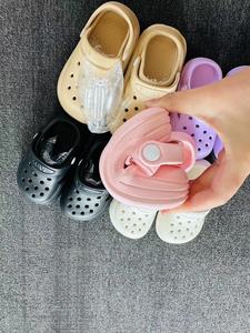2025 nouveauté été respirant doux dessin animé voiture enfants clignotant éclairage LED jardin chaussures pour tout-petit - Product Image 2