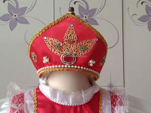 Tocado ruso femenino tradicional de moda personalizado de fábrica, tocado tradicional de niña Kokoshnik en varios colores - Product Image 2