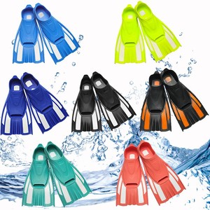 Aletas de Buceo Profesionales, Aletas de Entrenamiento de Natación para Adultos, Dureza Media, Material de PVC, para Entrenamiento de Natación - Product Image 1