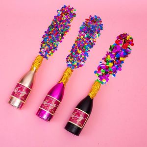 Lanzaconfeti con Forma de Botella de Champán - Cañón de Confeti Manual para Fiestas y Celebraciones - Product Image 4