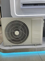 Mini climatiseur split multizone du système de climatisation central VRF pour l'utilisation de l'appartement de bureau Conditionnement de type multiple pour le ménage