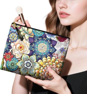 Sac de <span class=keywords><strong>maquillage</strong></span> en forme de serviette, sac à cosmétiques imperméable pour femmes, fermeture éclair lisse, pochette de voyage 10x8 pouces, motif floral bohème - Product Image 2