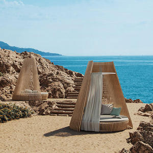 Lit de repos moderne et imperméable pour hôtel, mobilier de patio extérieur toutes saisons, idéal pour les centres de villégiature de luxe, avec auvent et lit de jour réglable pour piscine - Product Image 1