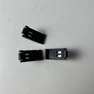 Clip de fixation de ressort de porte-bidon pour Toyota 77360-35040 77360-30070 pour RAV4 Highlander Lexus, pièce de rechange - Product Image 4