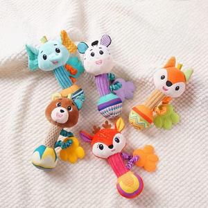 Juguete Sensorial Colgante para Cuna, Sonajero de Peluche para Bebés de 0 a 1 Año, Campana de Mano Calmante para Bebés, Juguete Educativo Temprano - Product Image 4