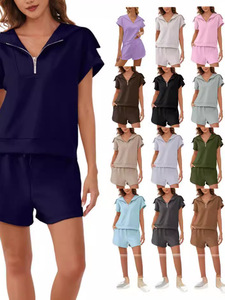 Ensemble Polo et Short Femme Marque Privée, Demi-Zip, Taille Haute, Manches Courtes, Tissu Tricoté Respirant, Tenue Décontractée Streetwear - Product Image 1