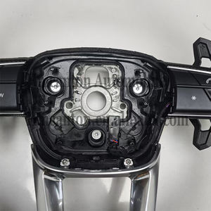 Produits phares : Volant de voiture en cuir perforé et fibre de carbone pour Audi A3 A4 A5 A6L A8 Q5 Q7 Q8 TT B9 - Product Image 4