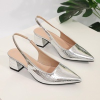 Sandales à plateforme simples et polyvalentes, style tendance, avec une bonne respirabilité, chaussures à talons moyens pour femmes