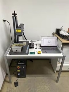 เครื่องแกะสลักเลเซอร์สำหรับเขียนและตัดเงินและทอง เครื่องเลเซอร์ไฟเบอร์ออปติก 60w สำหรับแกะสลักและ<span class=keywords><strong>ตัด</strong></span> - Product Image 6