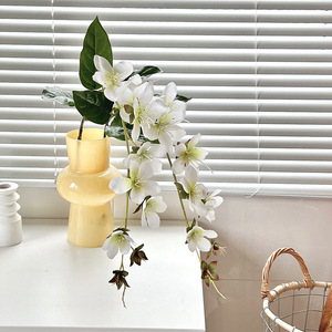 Tallos de Flores Artificiales de Jazmín Colgantes, Flores de Seda con Tacto Realista en 3D para Decoración del Hogar, Sala de Estar, Decoración de Bodas, Venta al por Mayor - Product Image 4