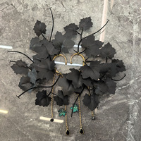 Clip d'oreille elfe de la forêt sans perçage, accessoires de cosplay de fée végétale, manchette d'oreille elfe, enveloppe d'oreille de fée feuille avec pompon