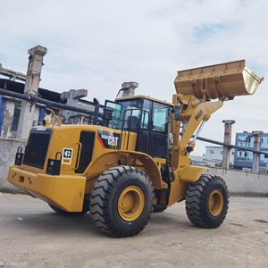 Chargeuse sur pneus CAT 966H haute performance en stock, configuration complète, prête pour la livraison mondiale et les travaux de construction - Product Image 1