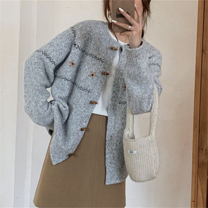 Novo Cardigã Feminino de Tricô com Gola de Botões e Forro de Lã Acrílica, Estilo Japonês/Coreano, com Blocos de Cores, para Outono - Venda Internacional - Product Image 2