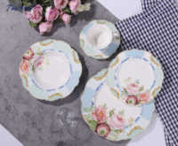 Ensemble d'assiettes en céramique New Bone China Vintage Floral rose Rose pour le dîner avec assiettes plates et plats en forme de fleur pour la maison et le café
