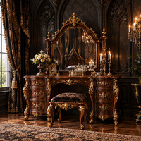 Lit King Size Gothique Européen Haut de Gamme en Bois Foncé Sculpté à la Main avec Bordure Dorée, Tête de Lit Haute, Mobilier de Chambre de Luxe pour Hôtel et Mansion