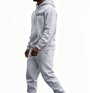 Set da Uomo con Logo Personalizzato: Felpa con Cappuccio e Pantaloni Jogger Grigio Chiaro, <span class=keywords><strong>Tuta</strong></span> Casual in Pile a Due Pezzi per Streetwear e Sport - Product Image 2
