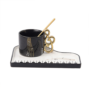 2023 nouveau design tasses en porcelaine piano <span class=keywords><strong>tasse</strong></span> à café en céramique et soucoupe avec poignée en or - Product Image 1