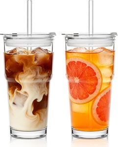Venta al por mayor directa de fábrica: Vaso de vidrio de 20 oz, transparente y acanalado, a prueba de fugas, reutilizable para café helado y té boba, con tapa y pajita - Product Image 1