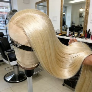 Perruque 613 13x6 13x4 HD en Cheveux Humains Vierges Vietnamiens Ondulés Blond Miel Sans Colle - Product Image 1