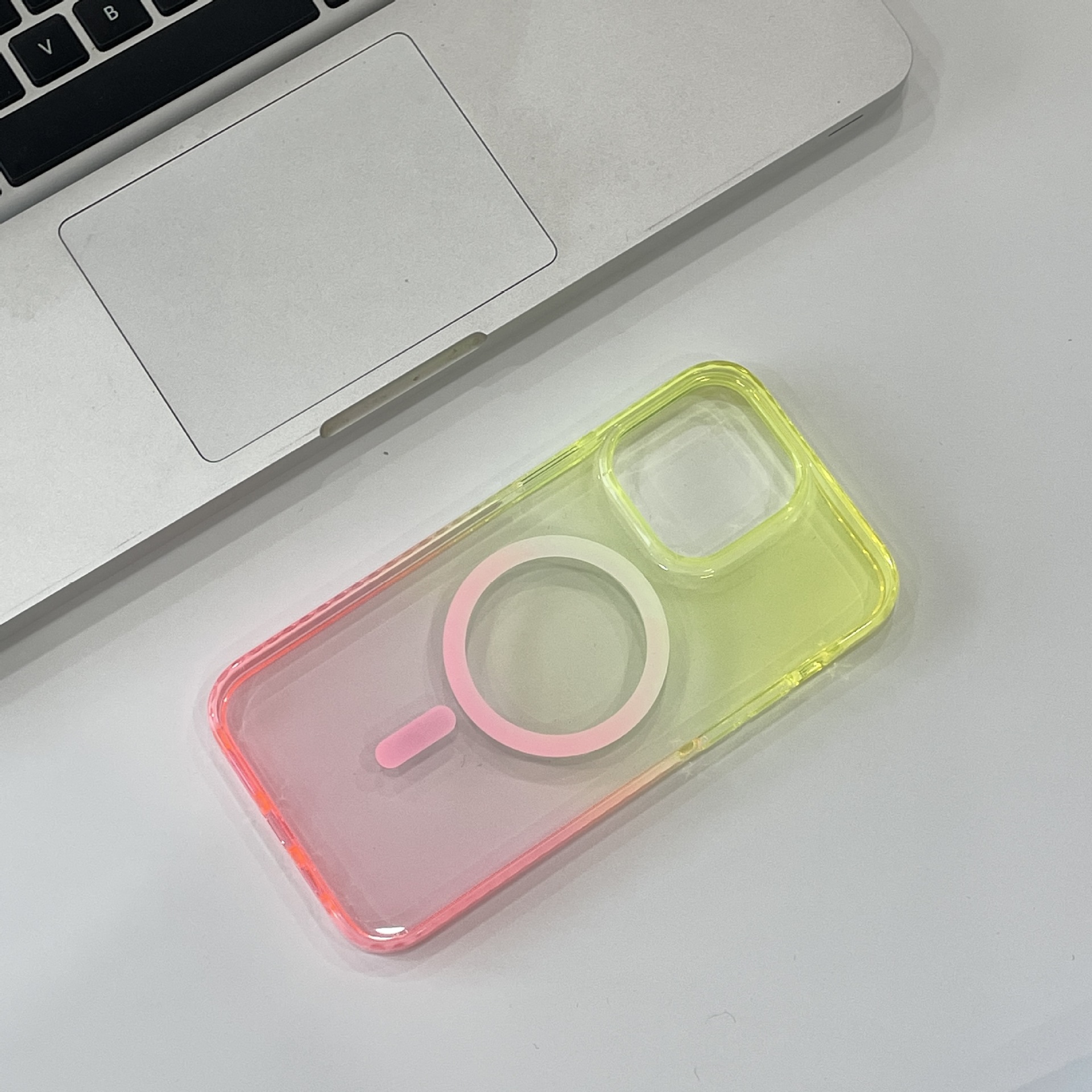 Polvere gialla sfumata