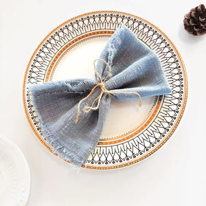 Lot de 4 serviettes carrées à franges en coton 100% réutilisables, tissées à la main, faciles d'entretien, lavables, nappe de table de mariage, style américain - Product Image 4