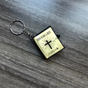 بيع بالجملة أقراط معدنية حرفية ثلاثية الأبعاد مخصصة نمط متقاطع سلسلة مفاتيح الكتاب المقدس سلاسل مفاتيح دينية إسبانية - Product Image 1