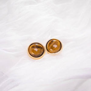 Boucles d'oreilles vintage en pierre œil de tigre plaquées or 18 carats, boucles d'oreilles rondes en pierres précieuses pour femmes, bijoux minimalistes tendance, cadeau de fête - Product Image 1