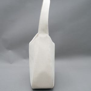 Service de Développement et Conception de Sacs Hobo Minimalistes – Solutions Personnalisées ODM/OEM – Usine de Sacs à Main Adaptée à Votre Vision Esthétique de Marque - Product Image 4