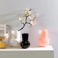 Moderne Nordische Klarglas-Vase Runde Kugelform Langer Hals Flacher Boden Dekorative Blumen-Hydrokultur Tischvase Großhandel