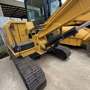 รถขุดตีนตะขาบระบบไฮดรอลิกขนาด5ตันรถขุดดินขนาดเล็กสำหรับ305.5E2แมวใช้ในญี่ปุ่น - Product Image 4