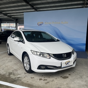 <span class=keywords><strong>Honda</strong></span> <span class=keywords><strong>Civic</strong></span> Sportiva Bianca del 2014 Usata, Affidabile Motore 1.8L I-VTEC e Cambio CVT, Ideale per Pendolarismo Quotidiano o Esportazione - Product Image 2