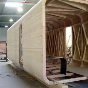 Maisons conteneurs avec chambre et toilettes, structure en acier, alimentées à l'énergie solaire, étanches, pour usage hôtelier, type vaisseau spatial. - Product Image 1