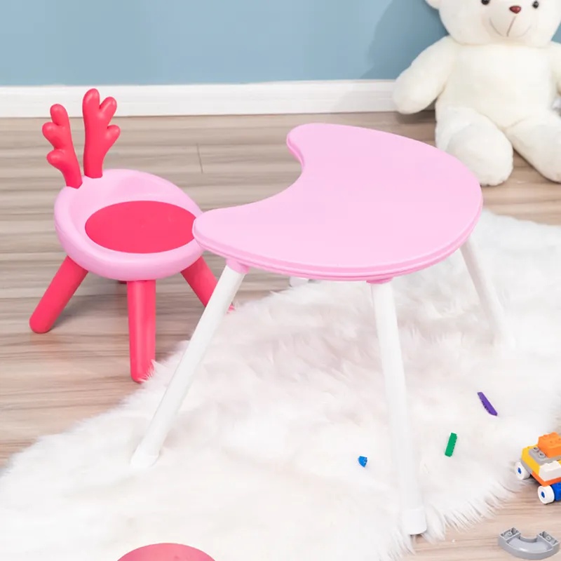 Juego de mesa y silla de plástico de diseño moderno para escritorio y silla de dormitorio de bebé para niños populares para uso en la sala de estar