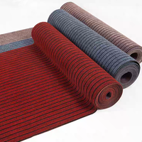 Tapis de porte moyen personnalisé en jacquard lavable et imperméable à sept rayures, en polyester et PVC, avec support antidérapant en caoutchouc moderne, pour usage intérieur/extérieur