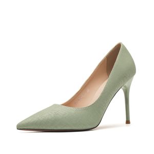 Escarpins en satin à bout pointu et talon aiguille de 8 cm, chaussures de mariée à enfiler, tendance mode - Product Image 5