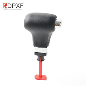 Pommeau <span class=keywords><strong>de</strong></span> levier <span class=keywords><strong>de</strong></span> vitesse automatique pour VW Skoda Bora, pommeau <span class=keywords><strong>de</strong></span> levier <span class=keywords><strong>de</strong></span> vitesse <span class=keywords><strong>de</strong></span> <span class=keywords><strong>voiture</strong></span> avec bouton latéral, remplacement <span class=keywords><strong>de</strong></span> la tête du levier <span class=keywords><strong>de</strong></span> vitesse. - Product Image 1