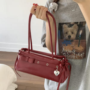 Sac à bandoulière de luxe pour femme, vente directe d'usine, design rétro, boucle de moto, sac tendance et polyvalent, sac bandoulière - Product Image 1