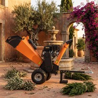 Broyeur de bois portable à essence 15 CV GS120, déchiqueteur de branches 120 mm avec barre de remorquage et attelage pour travaux d'entretien de propriétés et de fermes