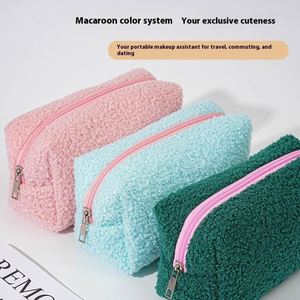 Bolsa de Cosméticos de Felpa con Cierre de Cremallera, Estilo Adorable, Bolsas y Estuches para Propósitos Especiales - Product Image 3