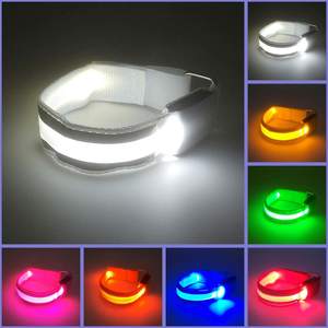 Sport de nuit course bracelet réfléchissant réglable Rechargeable sangle sécurité marche cyclisme Concert extérieur éclairer <span class=keywords><strong>brassard</strong></span> - Product Image 4