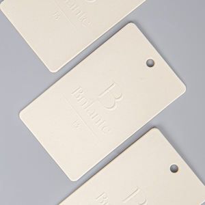 Moda Offwhite 3D en relieve Hang Tag Swing String Special Art Paper Etiqueta reciclada <span class=keywords><strong>para</strong></span> bolsos Prendas de vestir Zapatos - Product Image 2