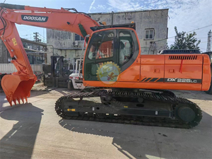 DOOSAN DX225LC-9C Excavator Korea Dx225 Doosan Crawler Excavators <b>Earth</b>-<b>moving</b> <b>Machine</b> Construction Equipments - Product Image 2