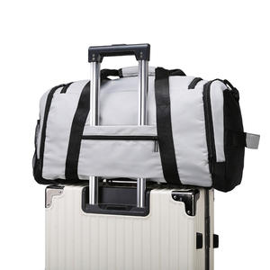 Mode personnalisée sacs à bandoulière de sport de gymnastique poche de séparation sèche et humide sac polochon multifonctionnel voyage - Product Image 3