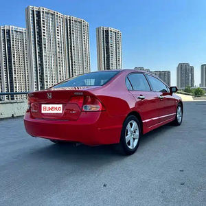 Voiture d'occasion Honda Civic 2006-2011, berline compacte, <span class=keywords><strong>essence</strong></span> 1.8l 140ch, traction avant, 4 portes, 5 places, <span class=keywords><strong>prix</strong></span> bas - Product Image 5