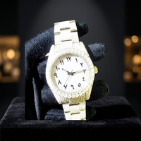 Montre Hip Hop à deux tons avec boîtier en acier inoxydable serti de moissanite VVS1, cadran en verre analogique, bracelet à fermoir, résistante à l'eau 10 bars